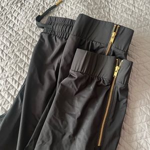 Zyia Black Everywhere Joggers